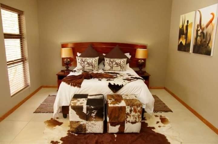 Meyers Guesthouse Jwaneng Kültér fotó